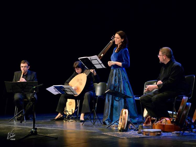 1005820_647059765350763_374712023_n